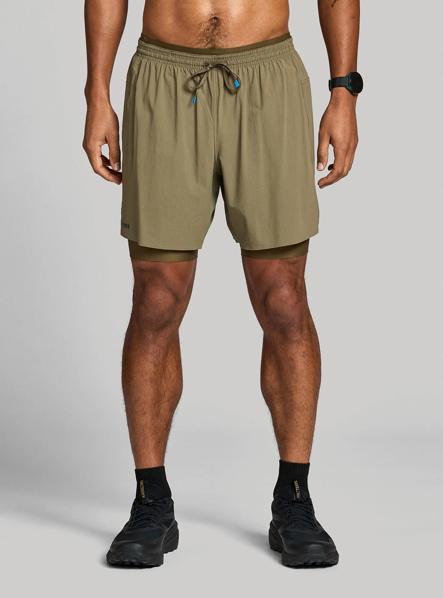 Janji Men's 7 inch 2 in 1 Multi Short SS26 - Image 12